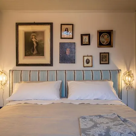 Apartament L'attico Delle Grottesche Cir