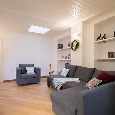L'attico Delle Grottesche Cir Apartament *